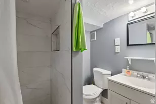 4092 S 2700 E, Holladay, UT 84124 - Photo 13