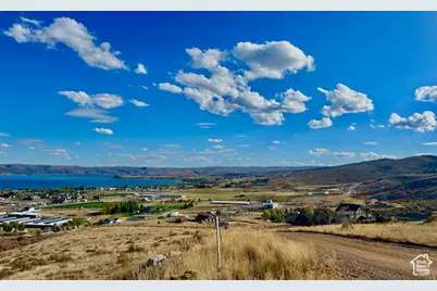 359 N Lake Vista Dr #25, Garden City, UT 84028 - Photo 5