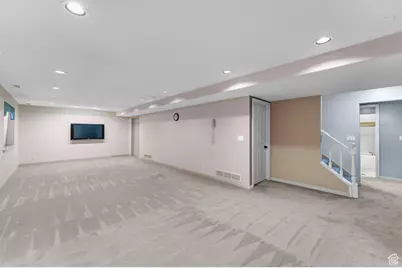 3893 S Bountiful Blvd, Bountiful, UT 84010 - Photo 17