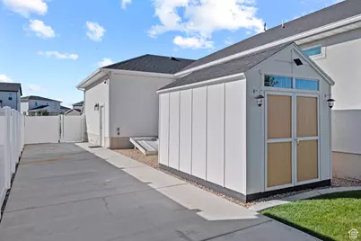 6456 Black Ridge Dr, Stansbury Park, UT 84074 - Photo 27