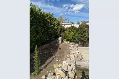 2322 W Surrey Rd, Taylorsville, UT 84129 - Photo 11