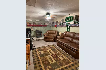 2322 W Surrey Rd, Taylorsville, UT 84129 - Photo 43