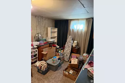 2322 W Surrey Rd, Taylorsville, UT 84129 - Photo 47