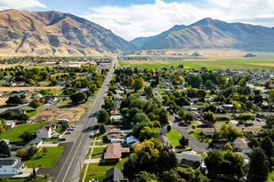 532 E 300 S, Hyrum, UT 84319 - Photo 33