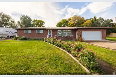 532 E 300 S, Hyrum, UT 84319 - Photo 1