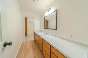 470 N 400 E, Roosevelt, UT 84066 - Photo 17