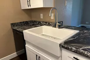 1212 E Waterside Cv, Cottonwood Heights, UT 84047 - Photo 9