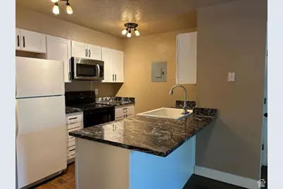 1212 E Waterside Cv #10, Cottonwood Heights, UT 84047 - Photo 5