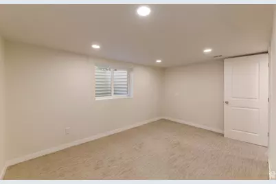 4658 S Box Elder St W, Murray, UT 84107 - Photo 13