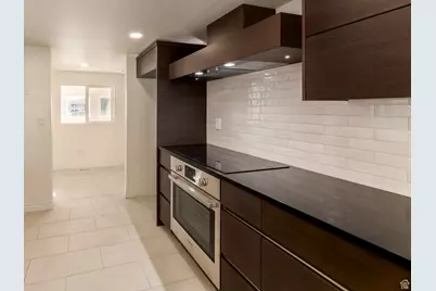 4658 S Box Elder St W, Murray, UT 84107 - Photo 9