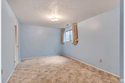 5575 S 1000 E, Ogden, UT 84405 - Photo 29