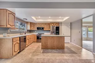 5575 S 1000 E, Ogden, UT 84405 - Photo 9