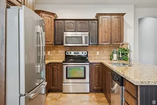 1260 N 200 W, Bountiful, UT 84010 - Photo 5