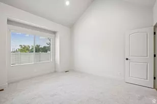 1260 N 200 W, Bountiful, UT 84010 - Photo 9