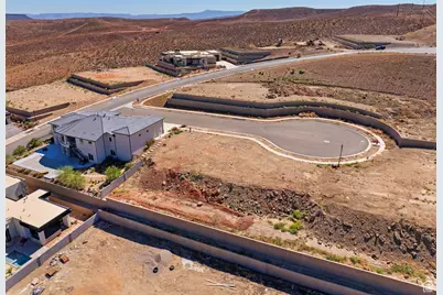 3942 Sunrise Dr, Santa Clara, UT 84765 - Photo 15