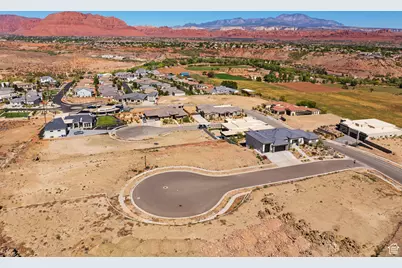 3942 Sunrise Dr, Santa Clara, UT 84765 - Photo 5