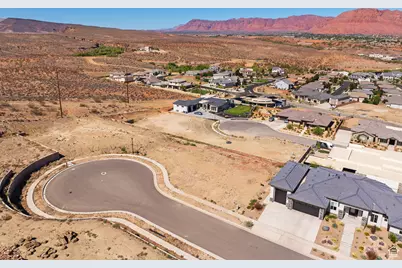 3942 Sunrise Dr, Santa Clara, UT 84765 - Photo 7