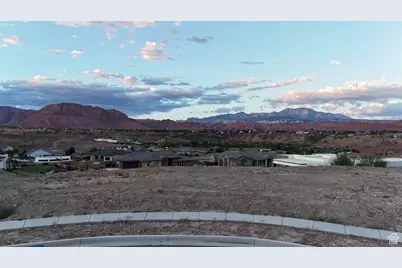 3942 Sunrise Dr, Santa Clara, UT 84765 - Photo 17