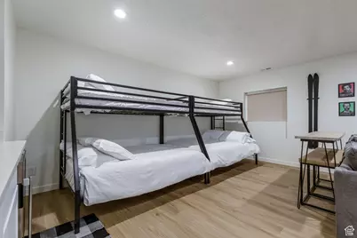 7581 S Prospector Dr E, Cottonwood Heights, UT 84121 - Photo 31