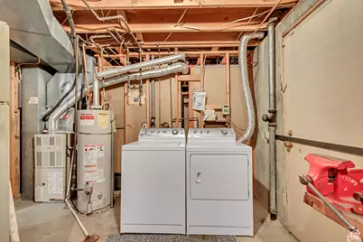 1762 W Mantle Ave, Taylorsville, UT 84129 - Photo 29