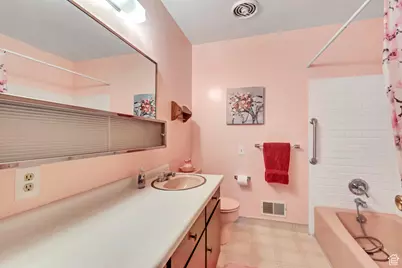 1762 W Mantle Ave, Taylorsville, UT 84129 - Photo 17