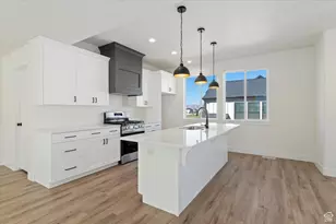 805 S Greenway Dr, Springville, UT 84663 - Photo 9