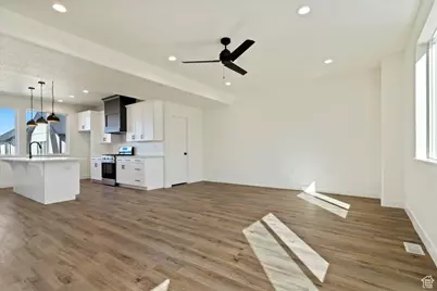 819 S Greenway Dr W, Springville, UT 84663 - Photo 5