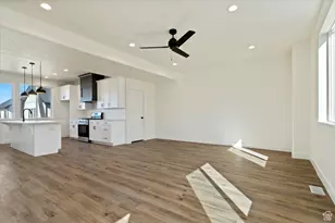 819 S Greenway Dr W, Springville, UT 84663 - Photo 5