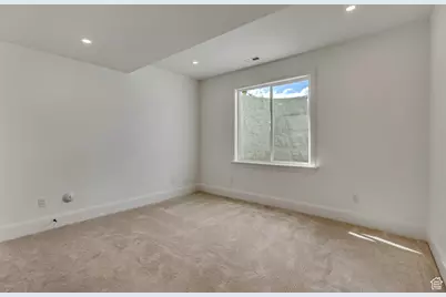 1356 N 750 E #11, Orem, UT 84097 - Photo 37