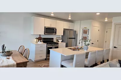 1052 E Regatta Ln, Saratoga Springs, UT 84045 - Photo 7