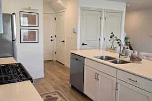 1052 E Regatta Ln, Saratoga Springs, UT 84045 - Photo 19