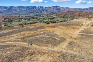 8151 N Bitner Rd, Park City, UT 84098 - Photo 3