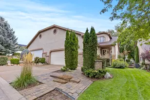 22 Hillsborough Dr, Pleasant View, UT 84414 - Photo 1