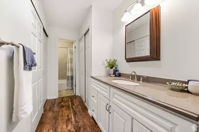 6415 S Tanner Ln, Murray, UT 84121 - Photo 13