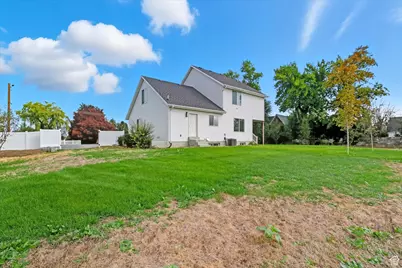 535 W 300 N, Hyrum, UT 84319 - Photo 41