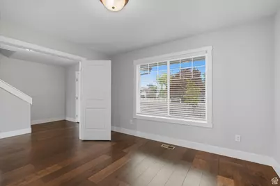 535 W 300 N, Hyrum, UT 84319 - Photo 9