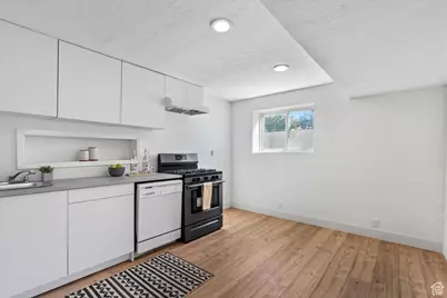 5649 S Bree St W, Taylorsville, UT 84129 - Photo 13