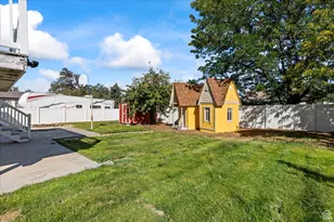 5649 S Bree St W, Taylorsville, UT 84129 - Photo 17