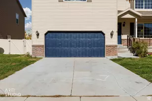 2151 E Cedar Trails Wy, Eagle Mountain, UT 84005 - Photo 5