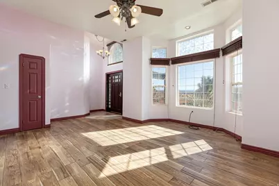 530 W Powell Dr, Kanab, UT 84741 - Photo 5