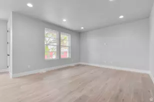 504 W Maidengrass Way, Draper, UT 84020 - Photo 9