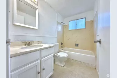 629 N 400 E, Roosevelt, UT 84066 - Photo 17