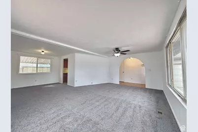 629 N 400 E, Roosevelt, UT 84066 - Photo 5