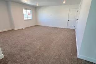 730 E 1250 S, Hyrum, UT 84319 - Photo 17