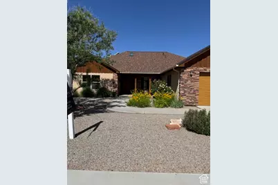 827 N Palisade Dr, Moab, UT 84532 - Photo 1