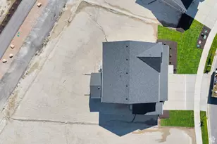 5498 N Saddle Stone Dr, Eagle Mountain, UT 84005 - Photo 3