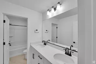 5484 N Saddle Stone Dr E, Eagle Mountain, UT 84005 - Photo 17