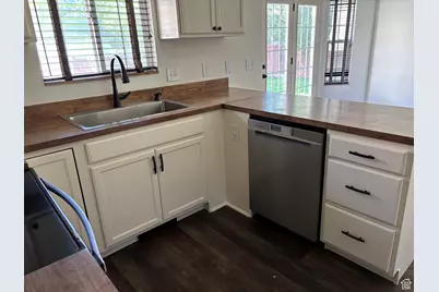 512 N 400 E, Springville, UT 84663 - Photo 9