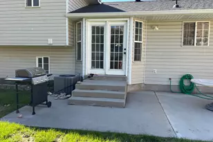 512 N 400 E, Springville, UT 84663 - Photo 27