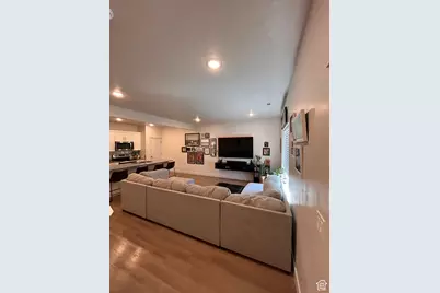 412 S 1580 E, Hyrum, UT 84319 - Photo 3